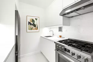 45 W 67th St, New York City, NY 10023 - Photo 9