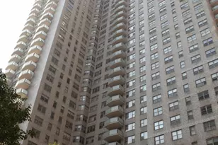 300 E 40th St, New York, NY 10016 - Photo 15