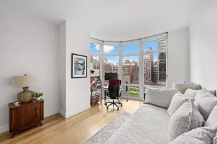 555 W 59th St, New York City, NY 10019 - Photo 7