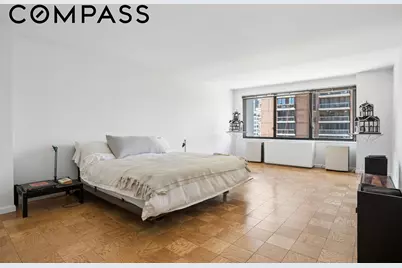 300 E 59th Street #705, New York City, NY 10022 - Photo 5