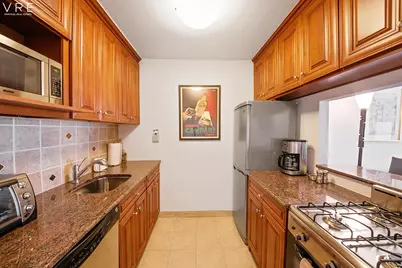 1160 3rd Avenue #11-K, New York City, NY 10065 - Photo 3