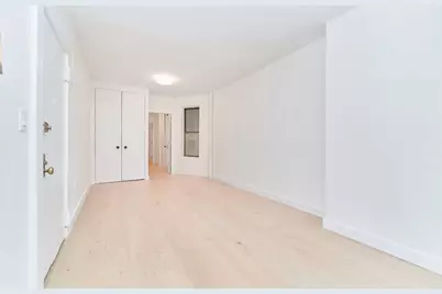 318 E 90th Street #2E, New York, NY 10128 - Photo 9