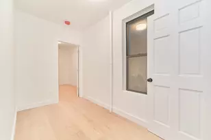 318 E 90th St, New York, NY 10128 - Photo 7