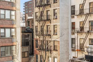 345 E 73rd St, New York City, NY 10021 - Photo 3
