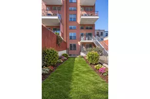216 Calyer St, New York City, NY 11222 - Photo 7