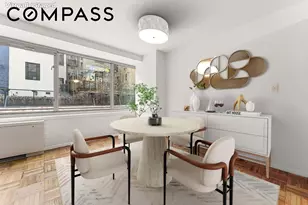 315 W 70th St, New York City, NY 10023 - Photo 3