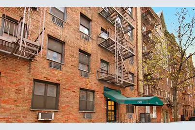 425 W 24th Street #4E, New York City, NY 10011 - Photo 1