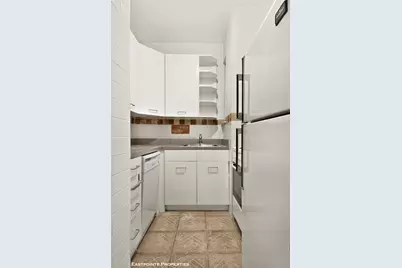 425 W 24th Street #4E, New York City, NY 10011 - Photo 3