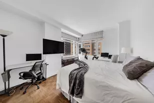 404 E 76th St, New York City, NY 10021 - Photo 3