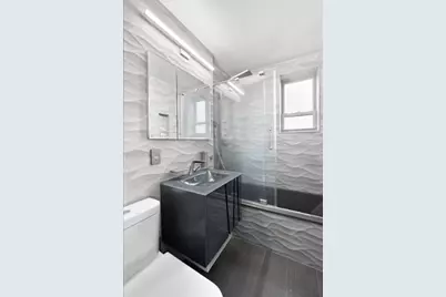 210 E 47th Street #11F, New York City, NY 10017 - Photo 7