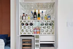 240 E 47th St, New York City, NY 10017 - Photo 7