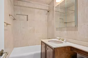 411 E 53rd St, New York City, NY 10022 - Photo 11
