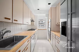 411 E 53rd St, New York City, NY 10022 - Photo 7