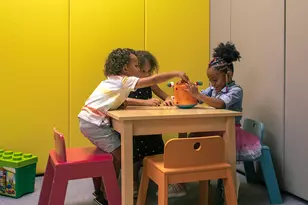 555 10th Ave, New York, NY 10018 - Photo 7