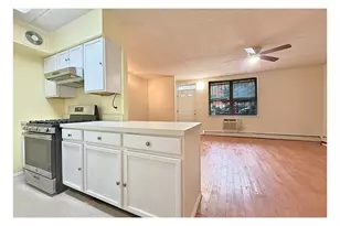 318 E 119th St, New York City, NY 10035 - Photo 3