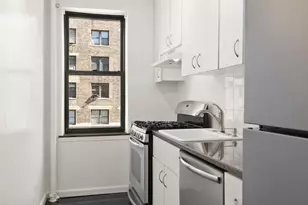 300 W 72nd St, New York, NY 10023 - Photo 5