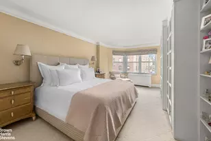 114 E 72nd St, New York City, NY 10021 - Photo 5