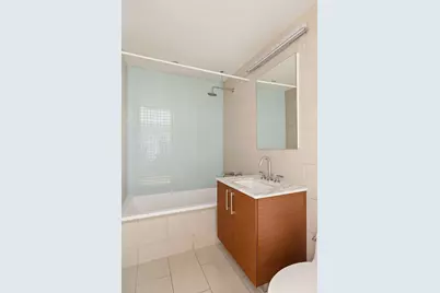 21-45 44th Drive #PHA, New York City, NY 11101 - Photo 9