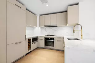 305 E 51st St, New York City, NY 10022 - Photo 3