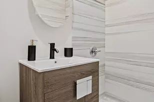 26-15 4th St, New York City, NY 11102 - Photo 5