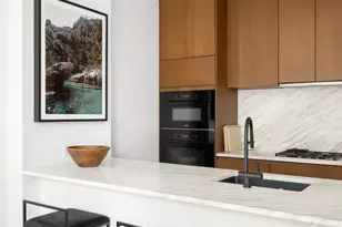 570 Broome St, New York, NY 10013 - Photo 9