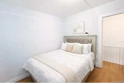 93-09 Vanderveer Street, New York City, NY 11428 - Photo 7