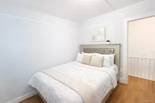 93-09 Vanderveer St, New York City, NY 11428 - Photo 7