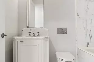 18 Gramercy Pk S, New York City, NY 10003 - Photo 29