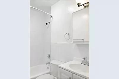 510 Ocean Parkway #2H, New York City, NY 11218 - Photo 9