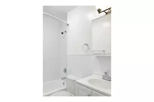 510 Ocean Pkwy, New York City, NY 11218 - Photo 9