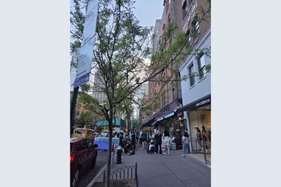 136 W 70th Street #3, New York City, NY 10023 - Photo 9