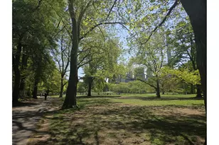 136 W 70th St, New York City, NY 10023 - Photo 11