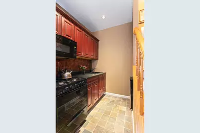 136 W 70th Street #3, New York City, NY 10023 - Photo 3