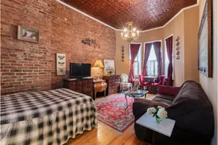 136 W 70th St, New York City, NY 10023 - Photo 1