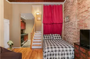 136 W 70th St, New York City, NY 10023 - Photo 3