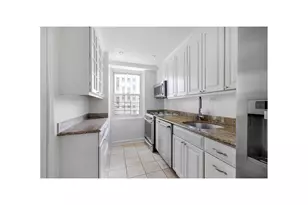 205 E 63rd St, New York City, NY 10065 - Photo 3