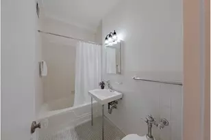 200 E 57th St, New York City, NY 10022 - Photo 11