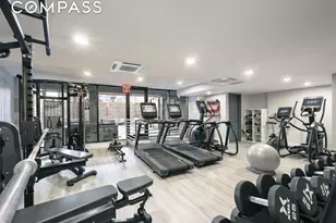 101 E 2nd St, New York, NY 10009 - Photo 11