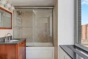 360 E 88th St, New York City, NY 10128 - Photo 15