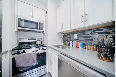 337 W 43rd Street #2D, New York City, NY 10036 - Photo 1