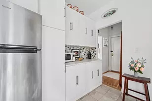 565 W 169th St, New York City, NY 10032 - Photo 9