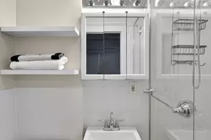 25 W 64th St, New York City, NY 10023 - Photo 5