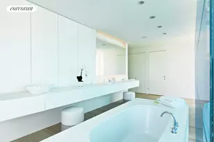 176 Perry St, New York City, NY 10014 - Photo 17