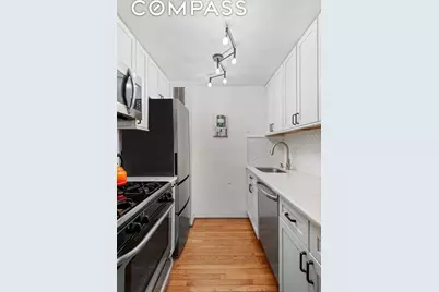 130 E 18th Street #8R, New York, NY 10003 - Photo 5