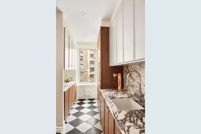 310 W End Avenue #4C, New York, NY 10023 - Photo 3