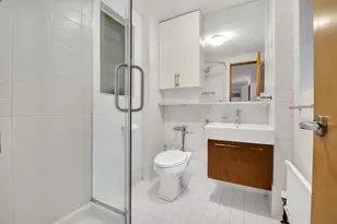 155 E 49th St, New York City, NY 10017 - Photo 15