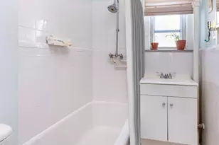 35-28 80th St, New York City, NY 11372 - Photo 17