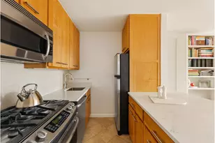 270 W 17th St, New York City, NY 10011 - Photo 3