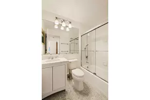 270 W 17th St, New York City, NY 10011 - Photo 5