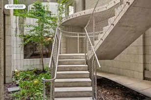 450 Warren St, New York City, NY 11217 - Photo 31